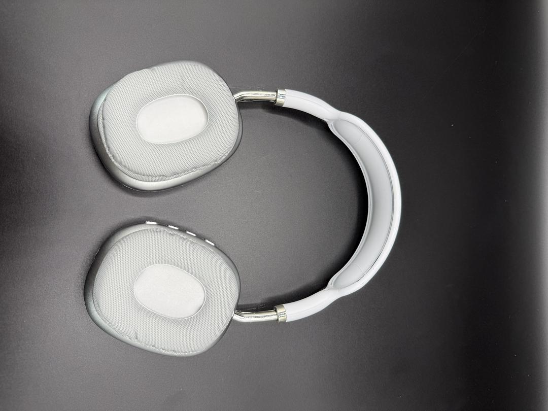 P9 Headphones - Designed For All-Day Comfort